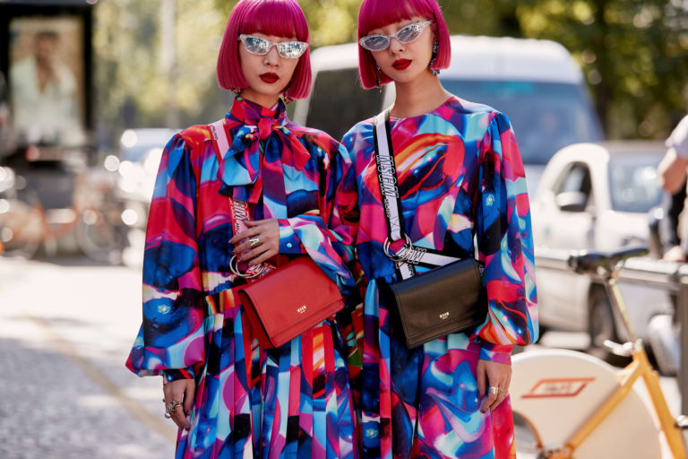 Стрижки и укладки, которые были на пике популярности у звезд уличного стиля на неделях моды весна 2020