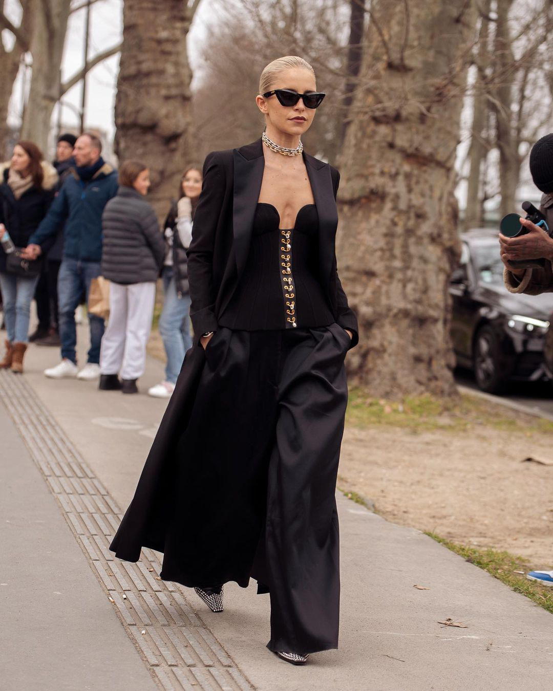 Уличный стиль с Недели моды в Париже осень-зима 2023